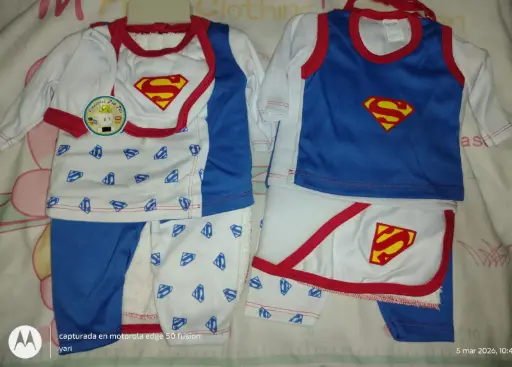 [PIO61] AJUAR / PRIMERA MUDA 061 SUPER MAN 